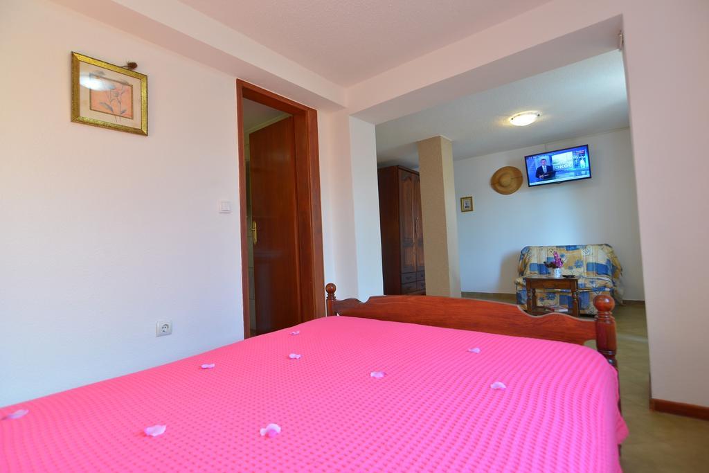 Apartments Palace Mira Mare ティヴァト エクステリア 写真