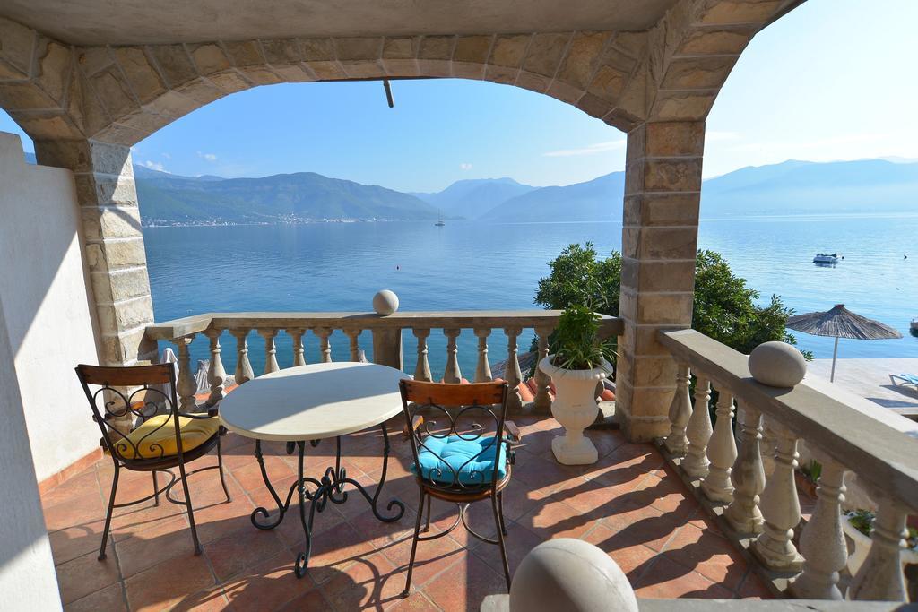 Apartments Palace Mira Mare ティヴァト 部屋 写真