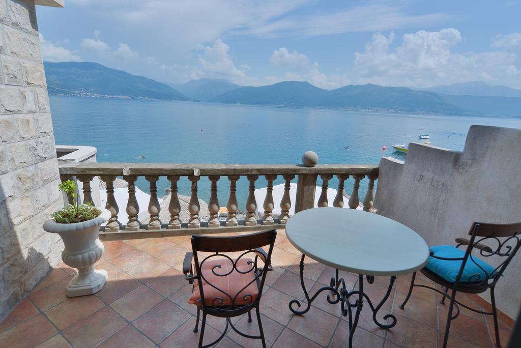 Apartments Palace Mira Mare ティヴァト 部屋 写真